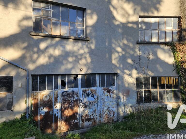 Vente Garage 360 m&sup2; — photo 1