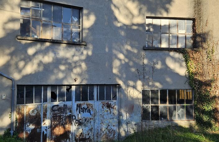 Vente Garage 360 m&sup2; — photo 2