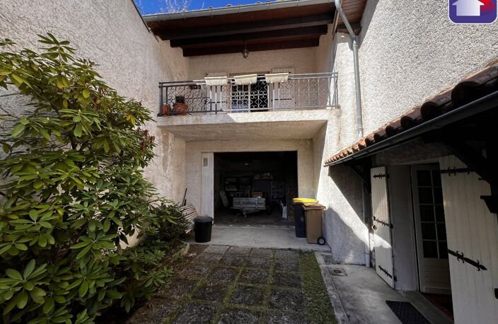 Vente maison 5 pièces 111 m² Foix (09000) — photo 2