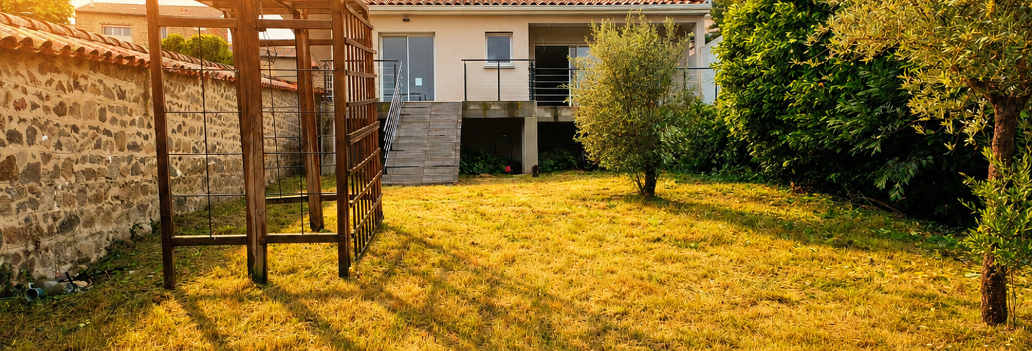 Maison 4 Pièces 104 m² à louer à Saint-Laurent-de-Chamousset (69930)