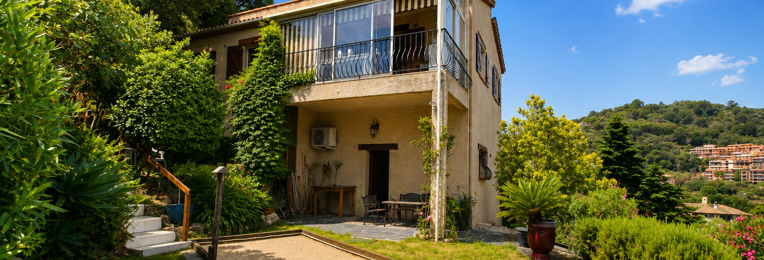 Maison 6 Pièces 112 m² à vendre à Mandelieu-la-Napoule (06210)