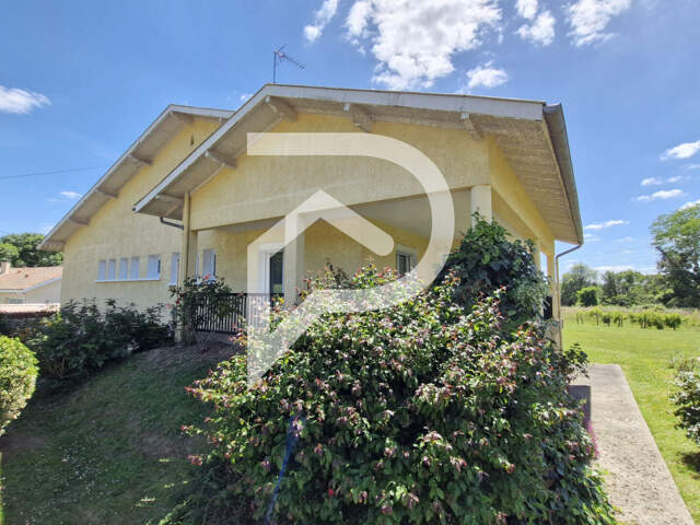 Maison traditionnelle 7 pièces 137 m² sur sous-sol total, PUYOO — photo du bien