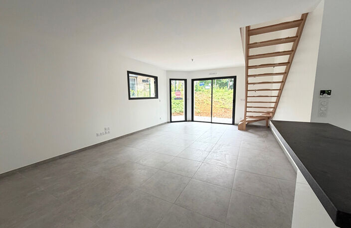 Évreux. Maison neuve 4 pièces avec jardin et garage — photo 2