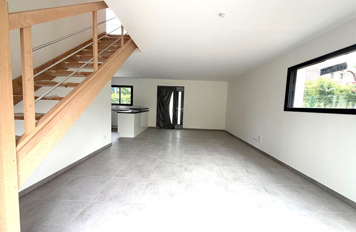 Évreux. Maison neuve 4 pièces avec jardin et garage — photo 3