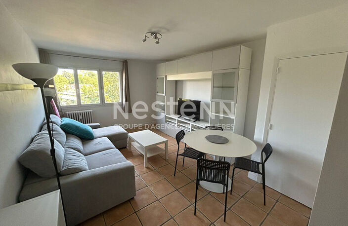 Toulouse Rangueil 31400 à deux pas des Facultés , Agréable T3 de 56.45m² très bien agencé , avec petit balcon, cave et place de parking , CHAUFFAGE COLLECTIF — photo 2