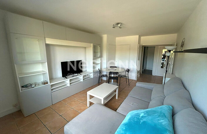 Toulouse Rangueil 31400 à deux pas des Facultés , Agréable T3 de 56.45m² très bien agencé , avec petit balcon, cave et place de parking , CHAUFFAGE COLLECTIF — photo 3