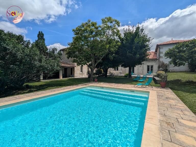 Maison 12 pièces 390 m² — photo 1