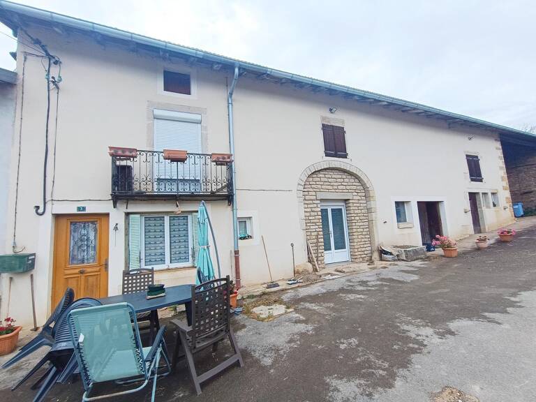 Jolie Maison de village d'une surface habitable de 122 m2 sur terrain clos de 472 m2 — photo 1