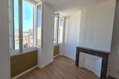 Appartement 3 pièces 800 €