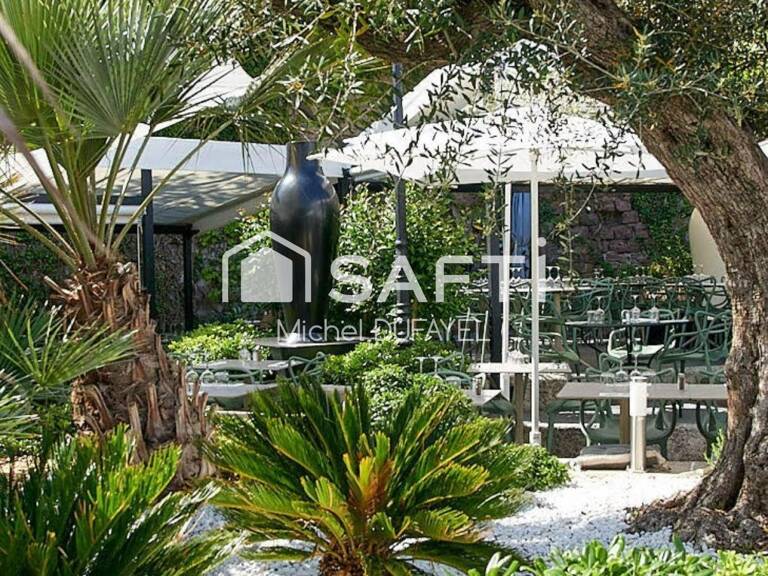 Restaurant Saint-Raphaël, EBE retraité 240 K€ — photo 1