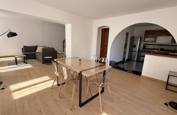 Saint jeannet village superbe Appartement Duplex 4p accès voiture — photo 2