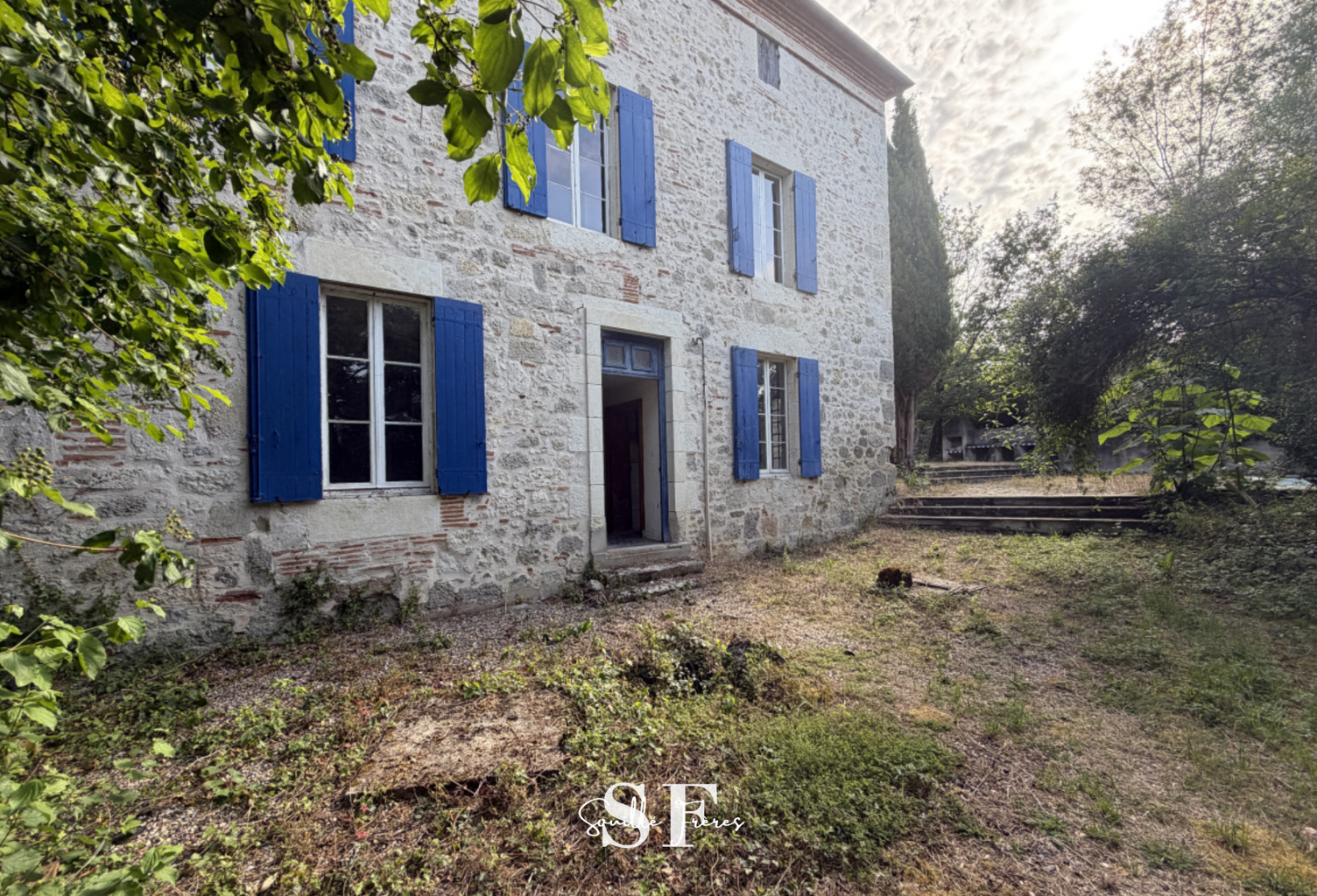 SAINT HILAIRE DE LUSIGNAN - MAISON  EN PIERRES DE CARACTERE A RENOVER — photo 1