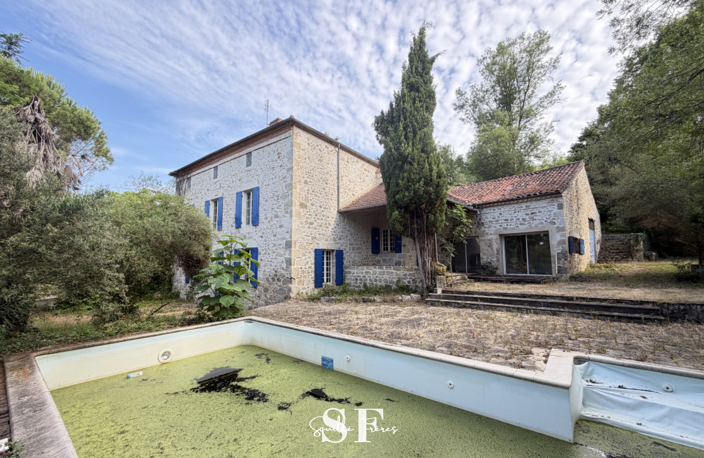 SAINT HILAIRE DE LUSIGNAN - MAISON  EN PIERRES DE CARACTERE A RENOVER — photo 3