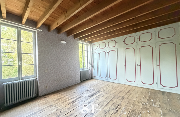 SAINT HILAIRE DE LUSIGNAN - MAISON  EN PIERRES DE CARACTERE A RENOVER — photo 4