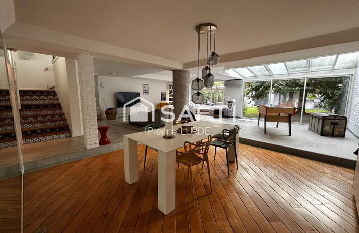 Maison de ville de 230 m2 avec garage et piscine — photo 3