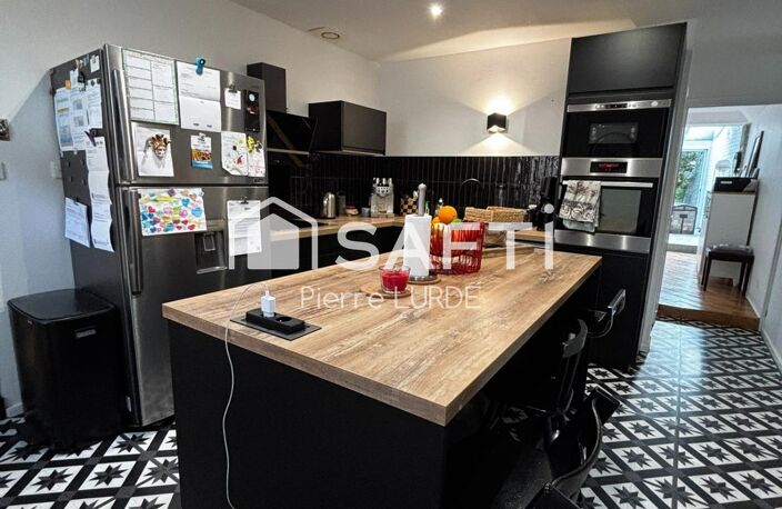 Maison de ville de 230 m2 avec garage et piscine — photo 4