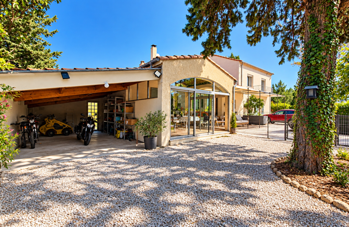 EN CAMPAGNE LIMITE MONTEUX, BELLE MAISON DE 178M2 SUR UN TERRAIN DE 1480M2 AVEC PISCINE ET GARAGE — photo 3
