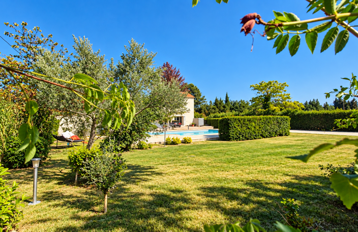 EN CAMPAGNE LIMITE MONTEUX, BELLE MAISON DE 178M2 SUR UN TERRAIN DE 1480M2 AVEC PISCINE ET GARAGE — photo 4