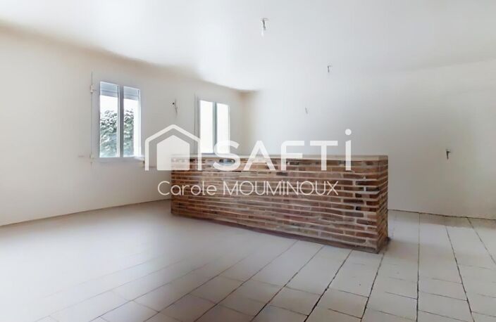 Local professionnel avec bureaux et/ou habitation. — photo 3