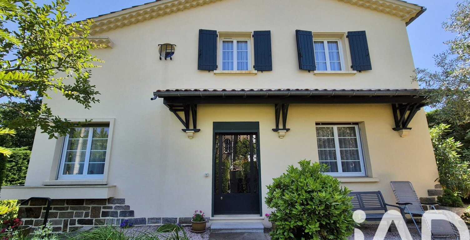 Vente Maison/villa 9 pièces — photo 1