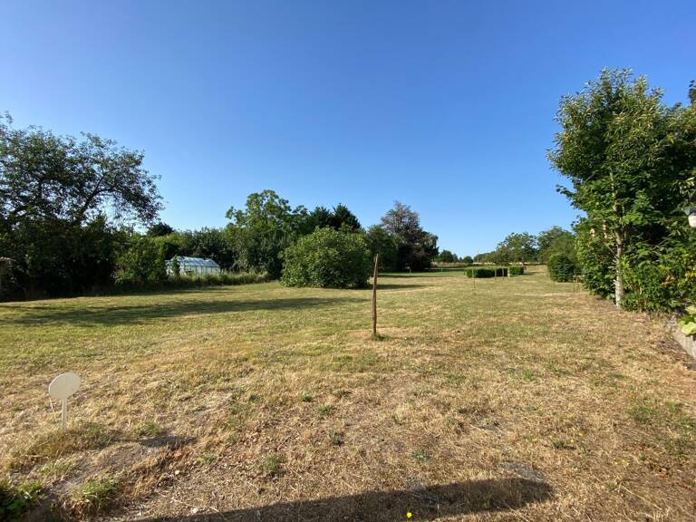 Très beau terrain, vue dégagée,  environnement privilégié. — photo 1
