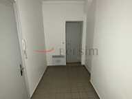 LOCAL EN RDC QUARTIER DES ALLEMANDS — photo 2