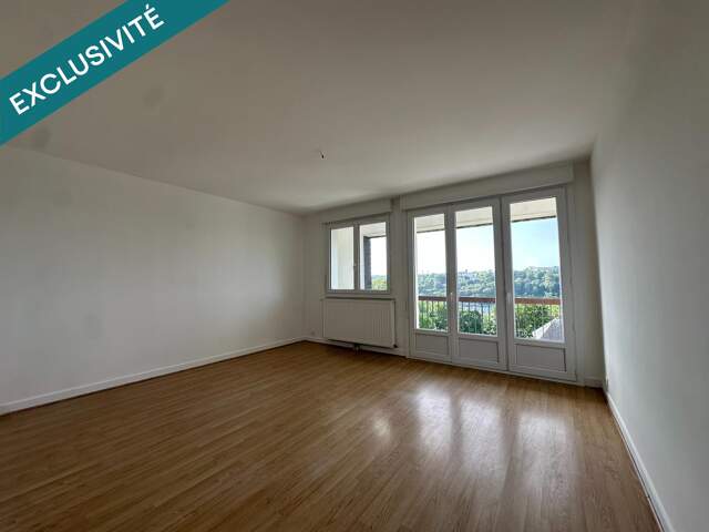 APPARTEMENT QUARTIER DE LA GARE AVEC ASCENSEUR — photo du bien