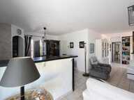 Plain-pied familial, 4 chambres, piscine et double garage : le calme sans compromis. — photo 2