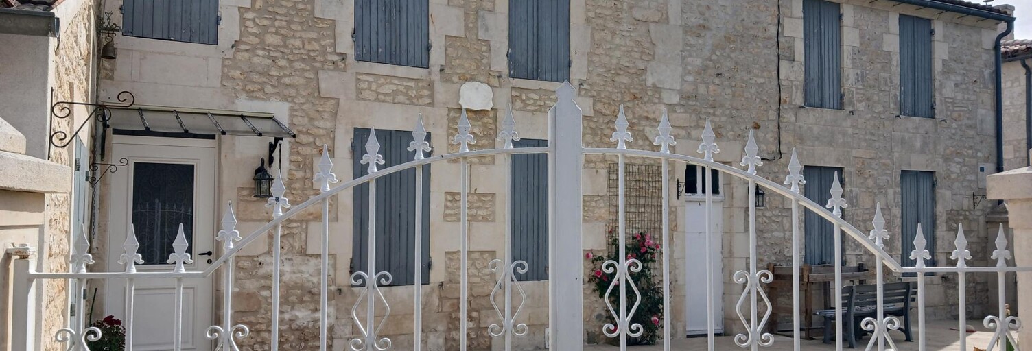 Maison 4 Pièces 148 m² à vendre à Jazennes (17260)