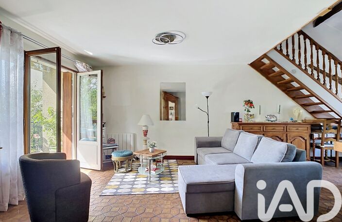 Vente Maison/villa 8 pièces — photo 2