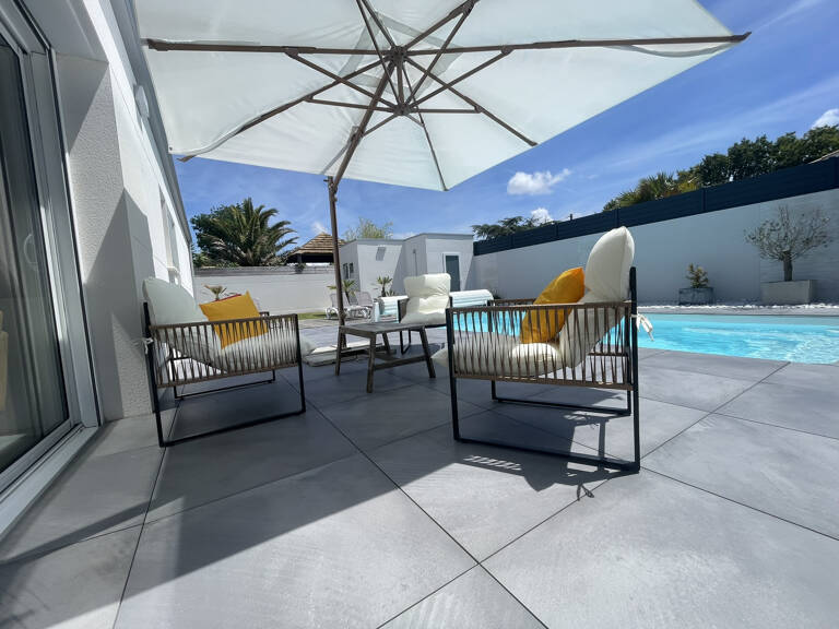 Véritable plain-pied 4 chambres contemporaine — photo 1