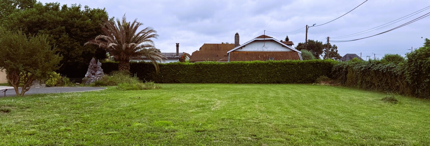 Terrain  637 m² à vendre à Lescar (64230)