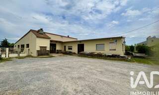 Commerce  325 m² à vendre à Saint-Étienne-de-Fontbellon (07200)