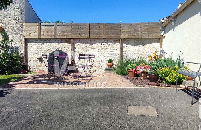 Vente Maison/villa 6 pièces — photo 2