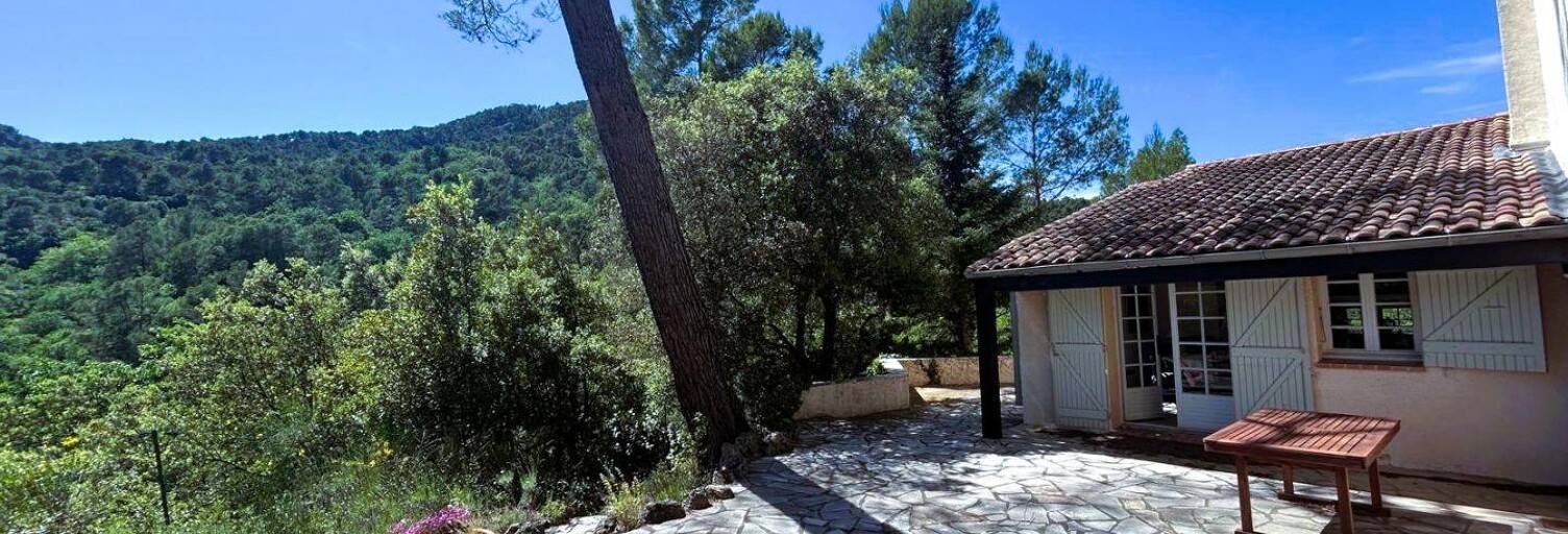 Maison 4 Pièces 120 m² à vendre à Claviers (83830)