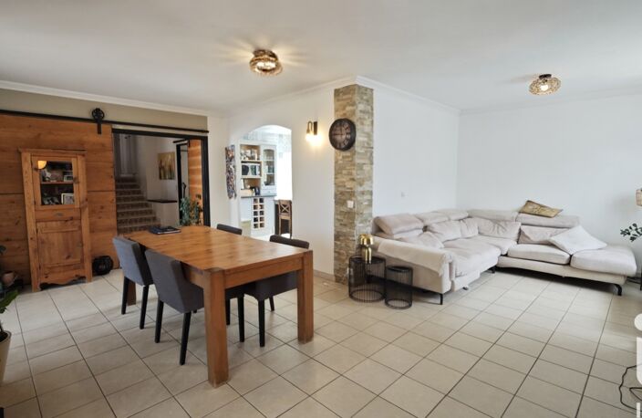 Vente Maison/villa 5 pièces — photo 2