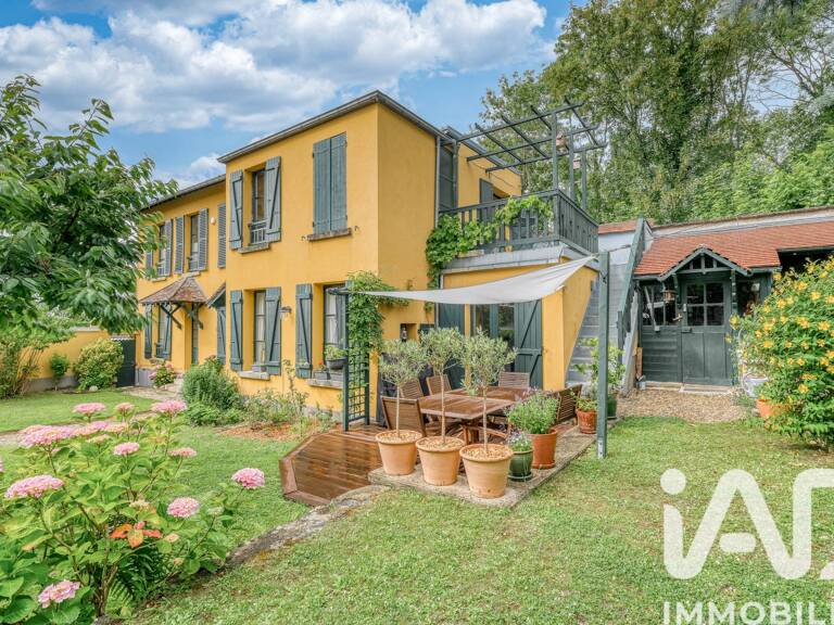 Vente Maison/villa 8 pièces — photo 1