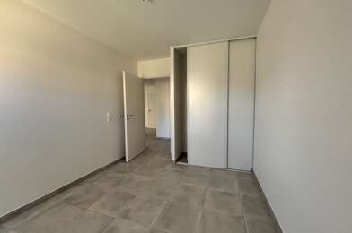 Appartement 3 pièces 240600 €