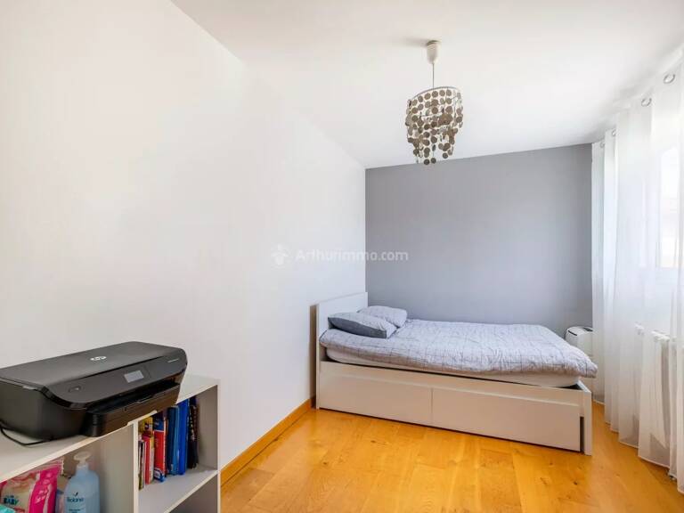 Exclusivité : très belle maison T6 de 170 m² à Villeurbanne Gratte-Ciel — photo 1