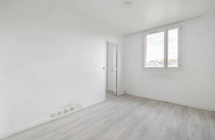 Appartement de 4 pièces de 62 m² à Romainville — photo 4
