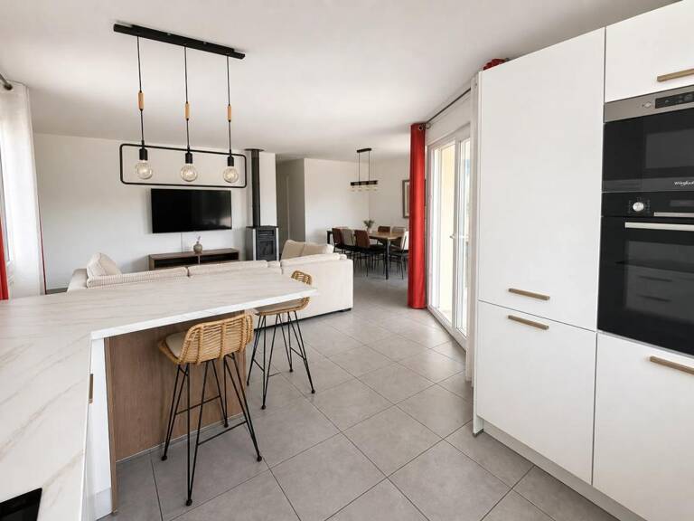 MAISON 88m2 - SAINT CHAMOND - PISCINE - TERRASSE - 3 CHAMBRES — photo 1