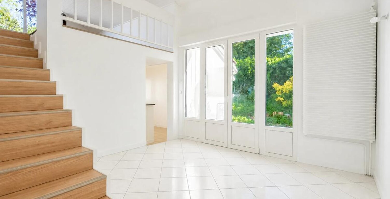 Grande maison rénovée de 7 pièces à Gagny — photo 1