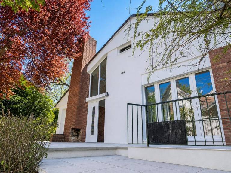 Grande maison rénovée de 7 pièces à Gagny — photo 1