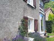 Maison avec grand terrain, garage et piscine  à vendre à Montanges — photo 2