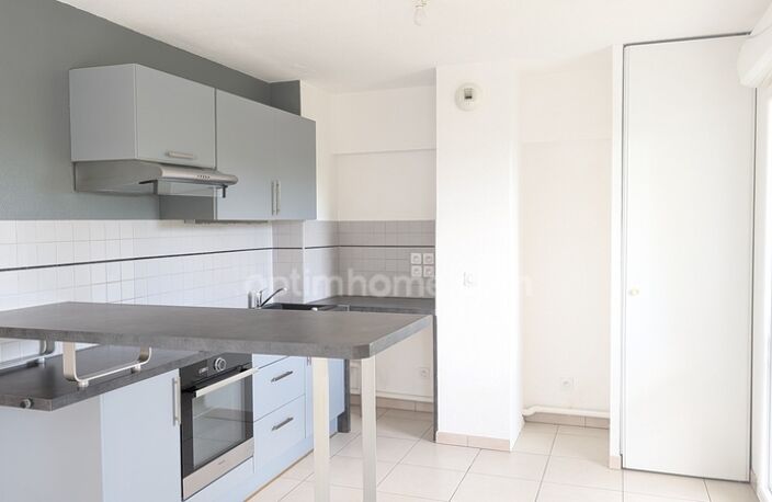 Appartement T3 lumineux avec balcon vue dégagée et 2 places de parking dans résidence sécurisée — photo 5