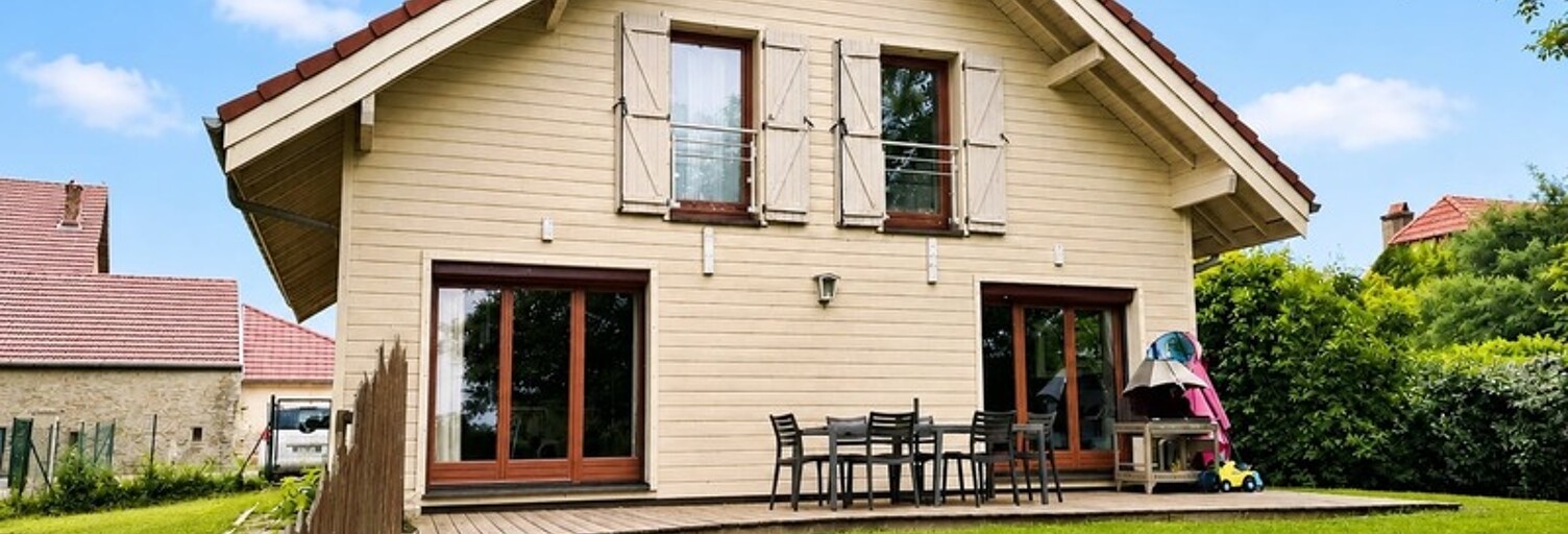 Maison 6 Pièces 130 m² à vendre à Malange (39700)