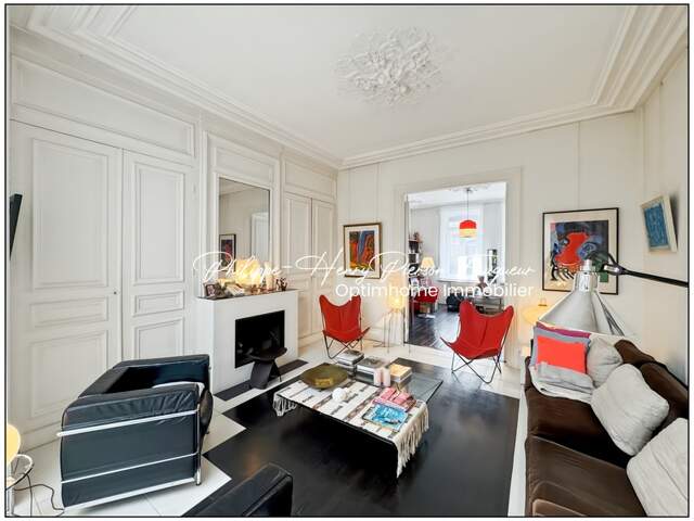 Exclusivité Maison familiale de caractère • 259 m² • 5 chambres • Jardin • Cave • Fibre • Alarme • 2 garages possibles – Saint-Maurice Pellevoisin (59) — photo du bien