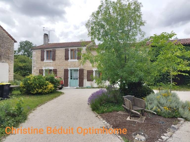 CHARENTE, COURCOME, maison 198 m², 4 chambres, grange, terrain 2401 m² clos — photo 1