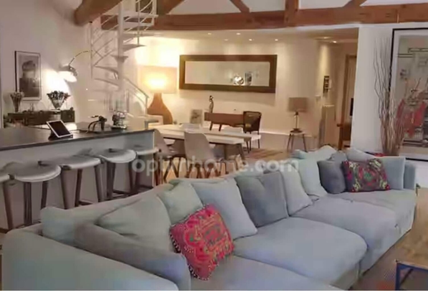 Loft 125m2 à SAINT REMY DE PROVENCE — photo 1