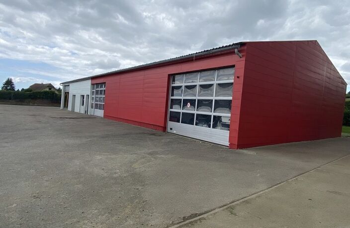 Bâtiment de 460 m2 avec bureaux et parking - Situé sur un axe passant — photo 2